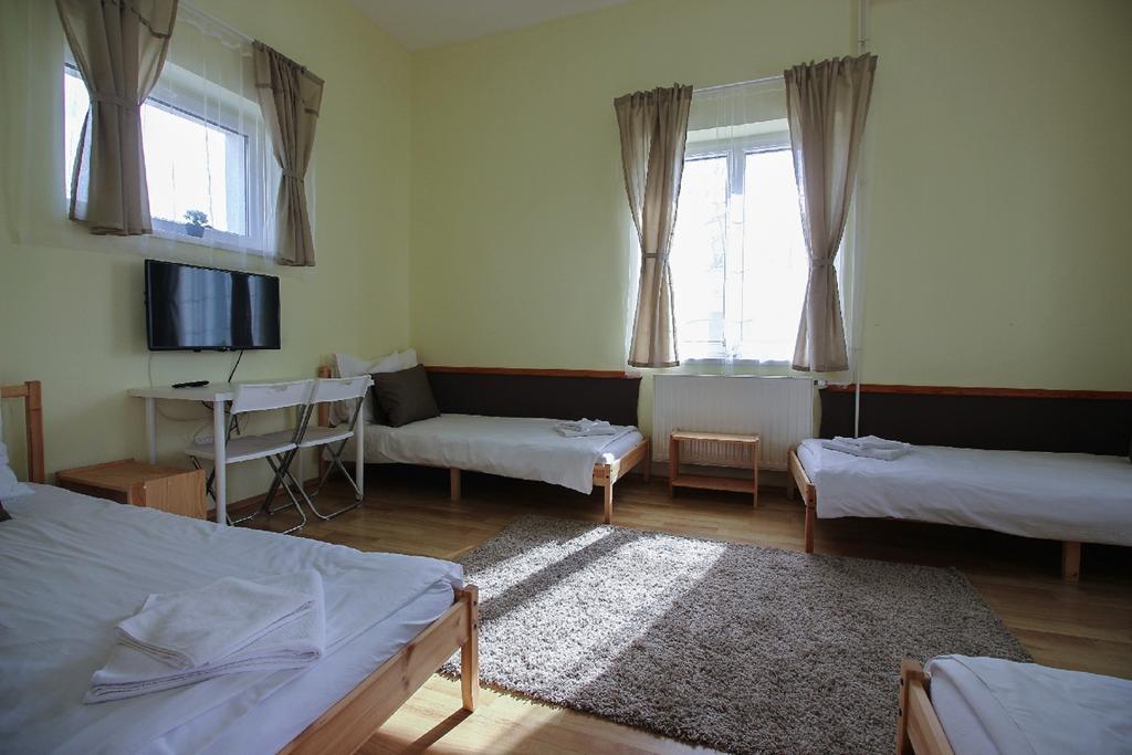 Gyevitur Apartman Algyo Esterno foto